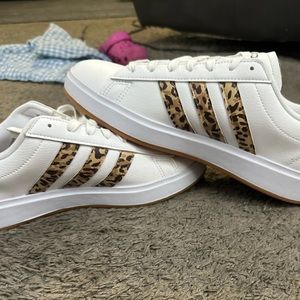 Adidas Cloudfoam leopard print